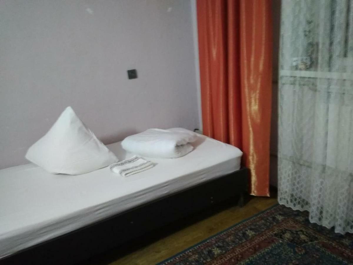 Saima Guest House أوش المظهر الخارجي الصورة